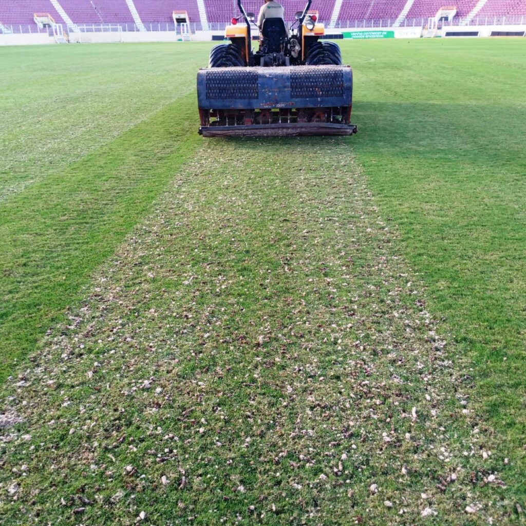 Gramado do Estádio Olímpico Regional foi revitalizado pelo FC